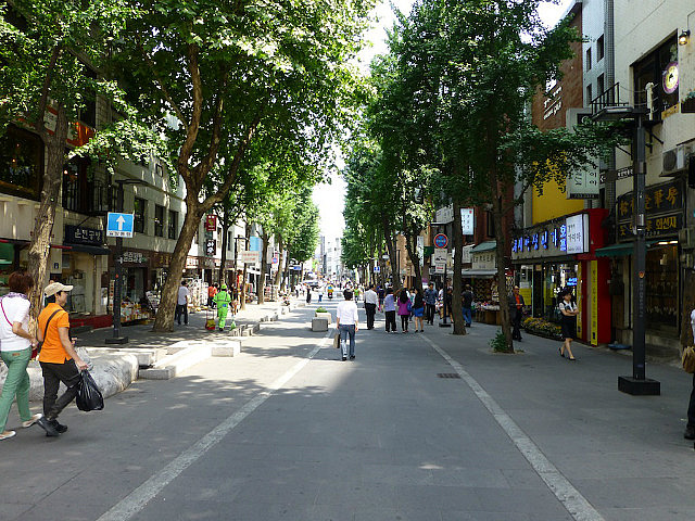 Insadong street