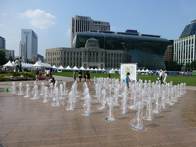 Seoul Plaza with City Hall in the background
