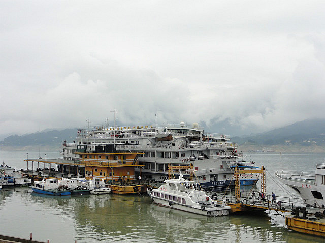 Yangtze Pearl at the ferry dock