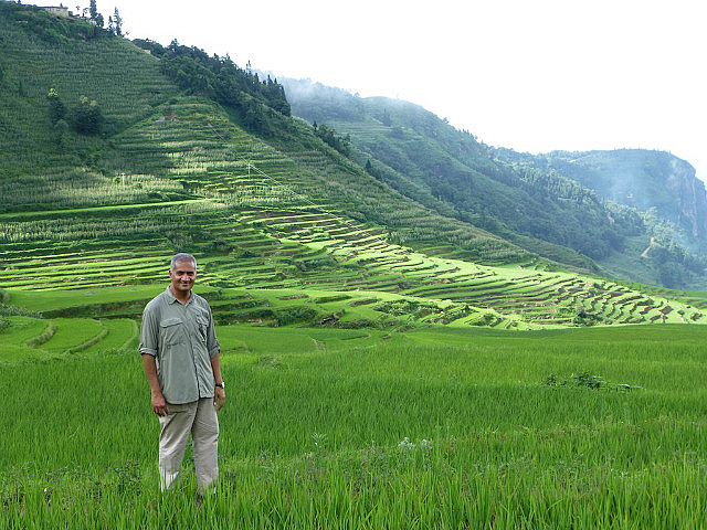 A hike through the paddy fields