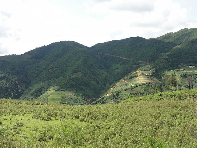 Yunnan scenery from the expressway