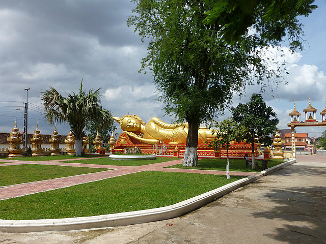 Giant Sleeping Buddha
