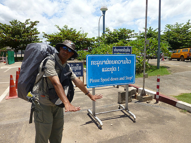 Vientiane Airport sign