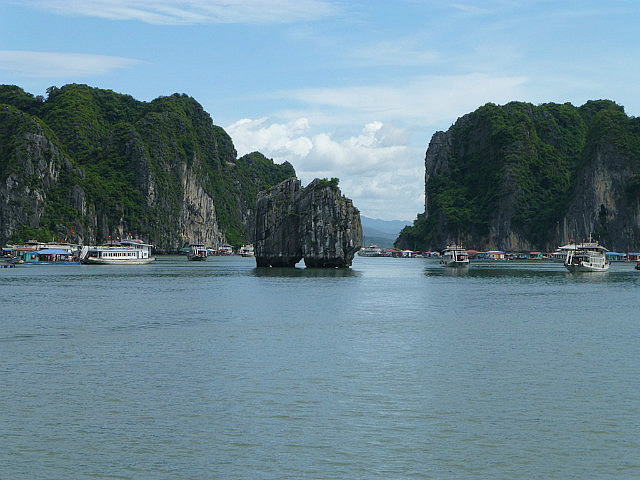 Ha Long Bay