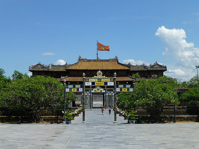 Ngo Mon Gate and Flag tower from Thai Hoa Palace