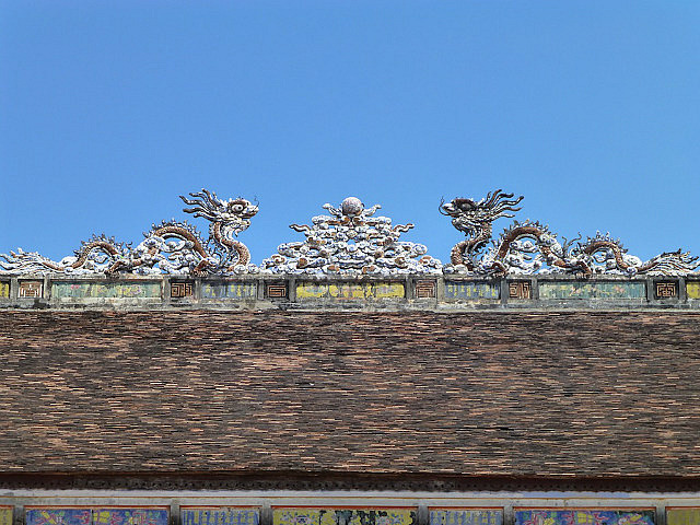 Thai Hoa Palace, mosaic roof decoration