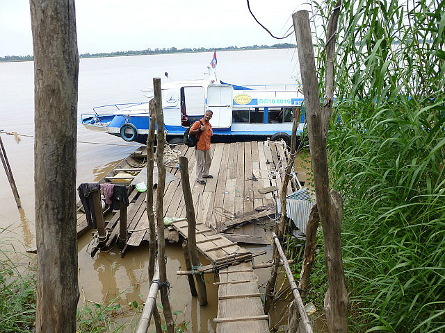 Walking the plank to Cambodian border post