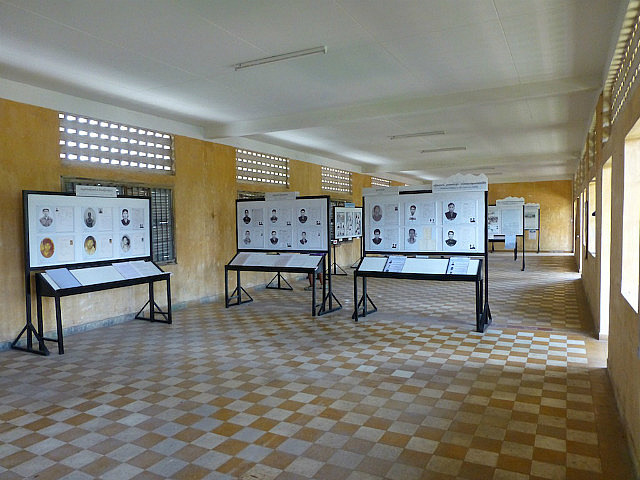 Victims and perpetrators - Tuol Sleng