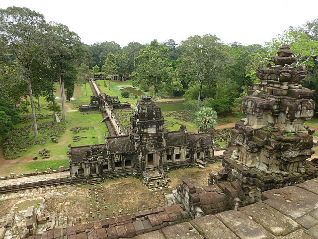 Angkor Thom - view from the top of Bophuon