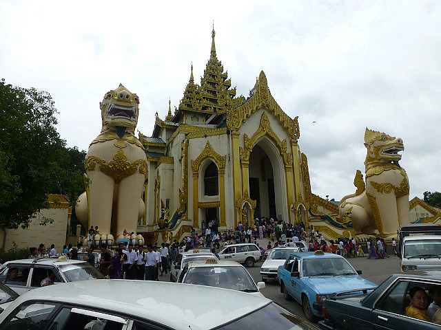 Shwedagon Pagoda West Entrance