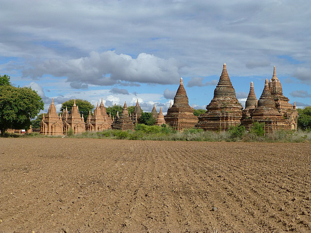 Bagan pagoda group