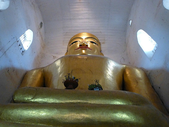 Manuha - Buddha confined within the walls