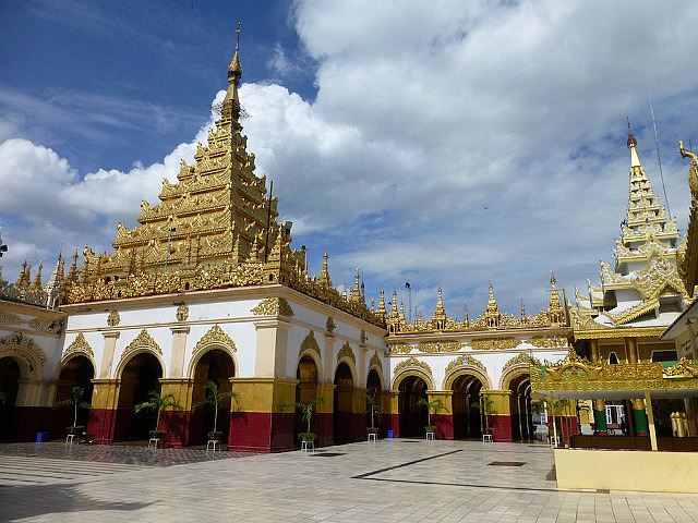 Pagoda at the top of Mandalay Hill