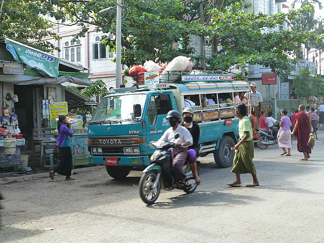 Mandalay transportation - shared pickup