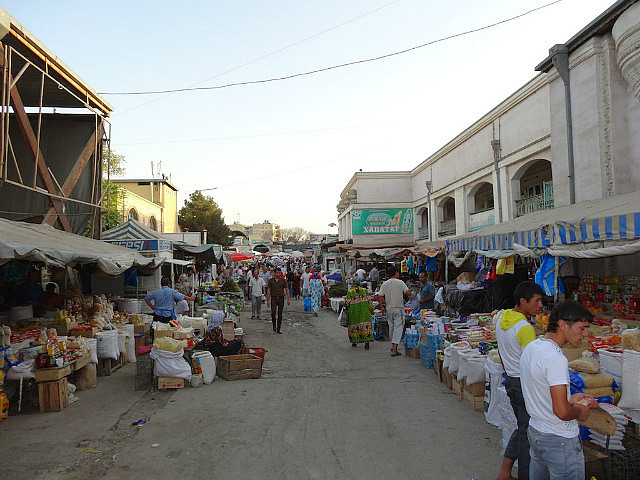 Durable goods sold outdoors - Panchshanbe Bazaar