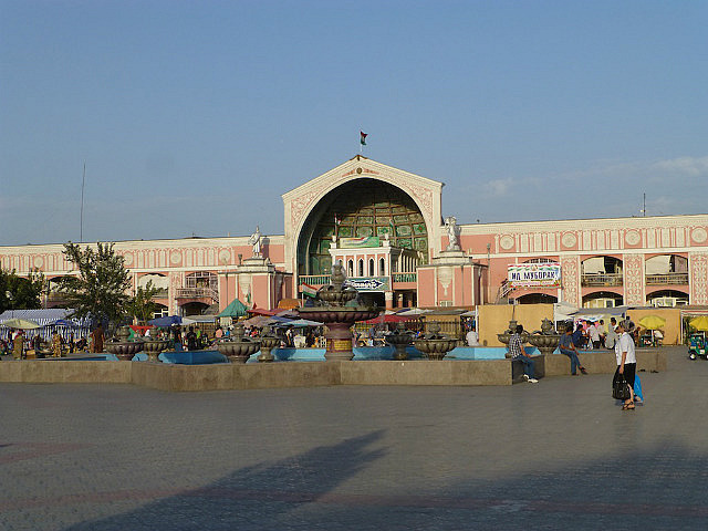 Panshanbe Bazaar - best stocked in Central Asia