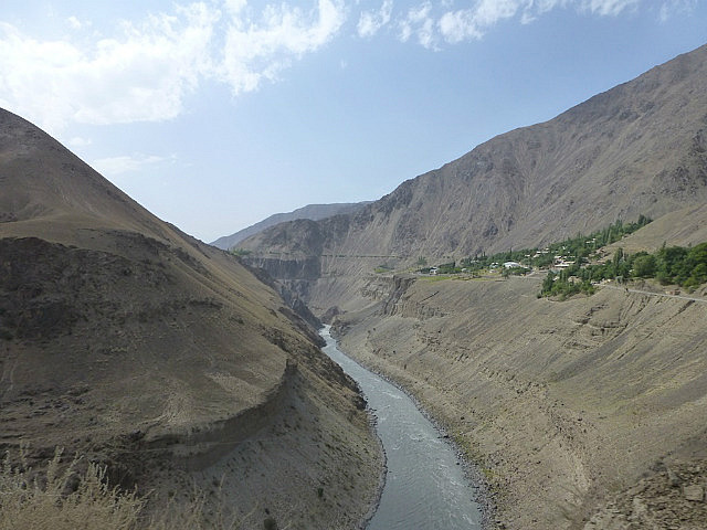 Khojand to Penjikant scenery