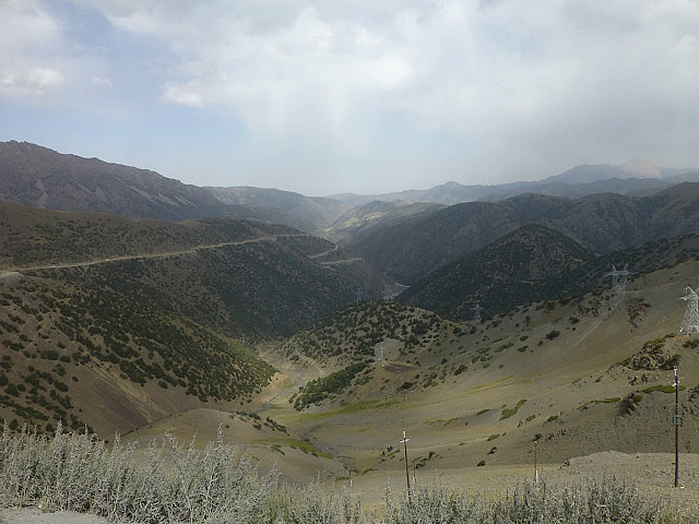 Approaching Shakhristan pass (3378m)