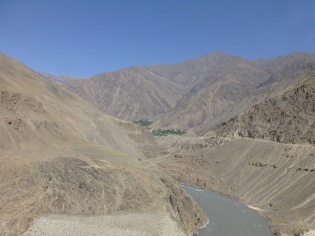The mountainous route to Dushanbe