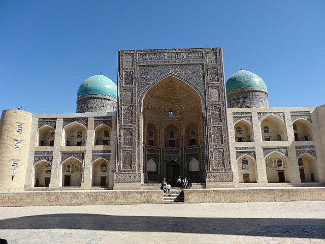 Mir-i-Arab Medressa (16th century)