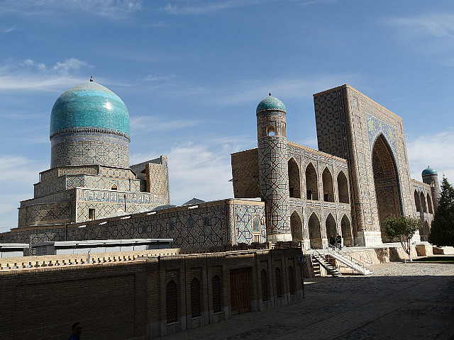 View of Tilla-Kari Medressa from Ulugh Beg Medress