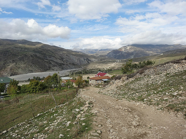 Lahic surroundings