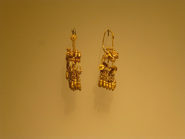 Ancient Colchis jewelry-National Museum of Georgia
