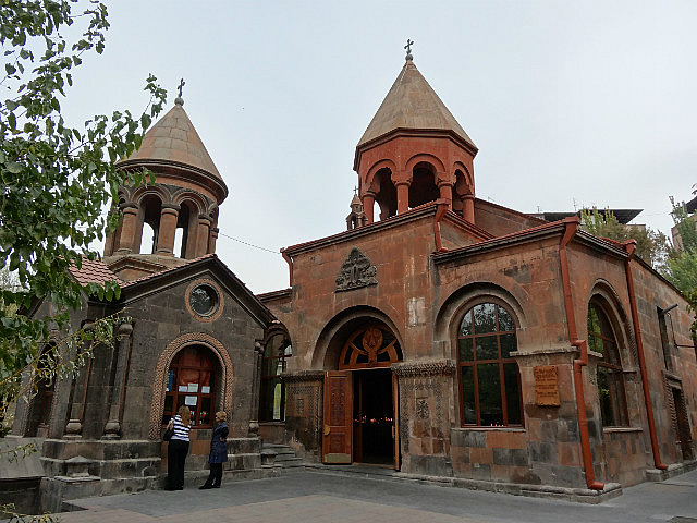 Zoravar parish church on Pushkin Poghots