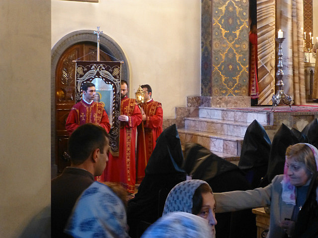 Sunday morning service at Echmiadzin