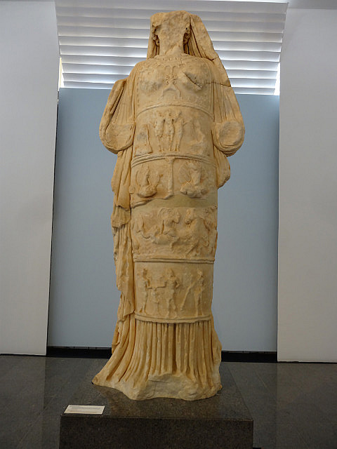 Cult statue of Aphrodite (Bouleutarian)