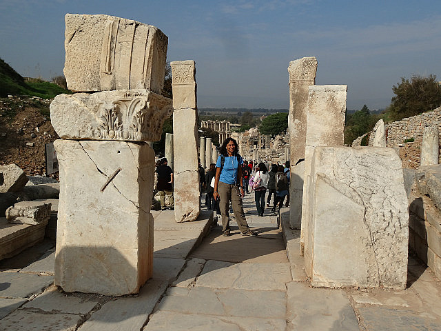 Beginning of pedestrian-only Curetes Road