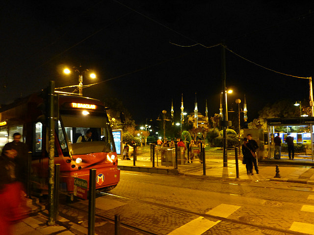 Metro and Blue mosque - Sultanahment area