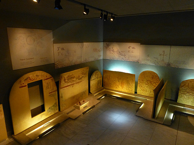 Early Byzantine burial crypts