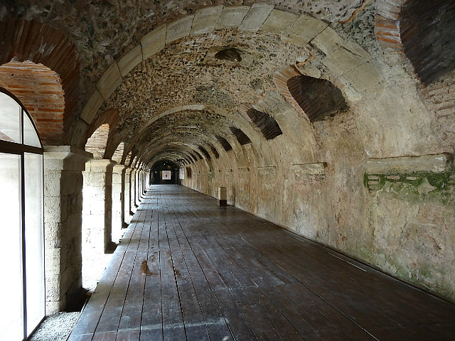Roman Agora - arches!