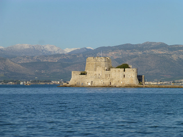 Bourtzi fortress (600m from the shore)