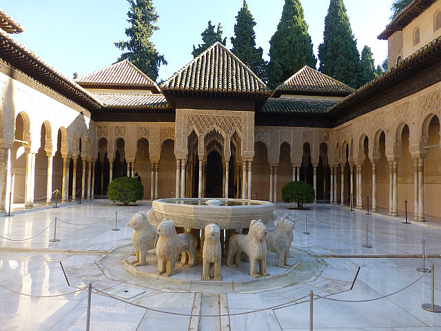 Alhambra (Patio de los Leones)
