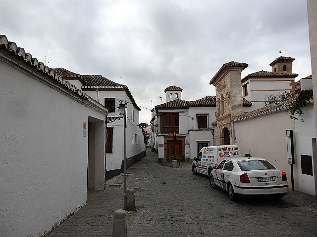 Albayzin, signal to handle narrow street