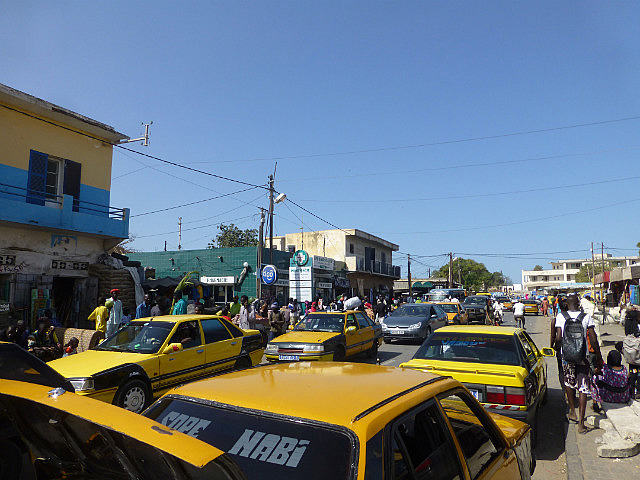 Gridlock at Saint-Louis market 
