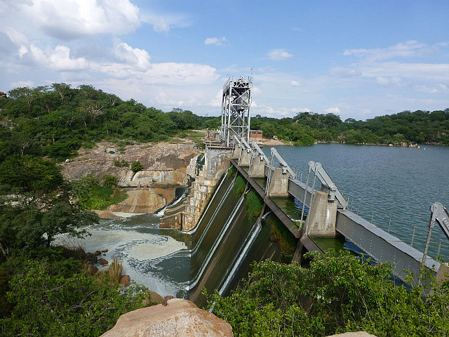 Dam over the Khami River