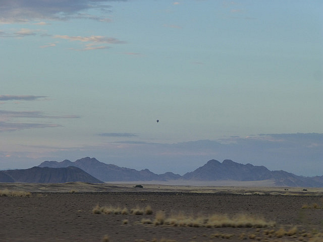 Breakfast balloon ride - aloft over the desert