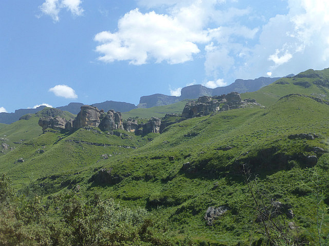 Overhanging rock formations close to the border