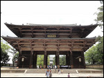 Nandai-mon, the wooden entrance gate to Todai-ji