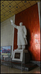Mao statue - entrance to Yangtze River Bridge