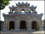 To Mieu Temple Entrance