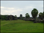 Angkor Wat - causeway