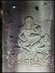 Dancing Apsara - Bayon (Angkor Thom)