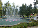 Stepanakert park - newly wedded couple photoshoot