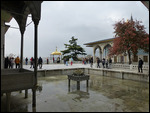 Pavilions around marble terrace (Topkapi)