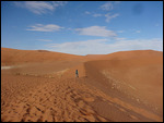 Walking up to Deadvlei