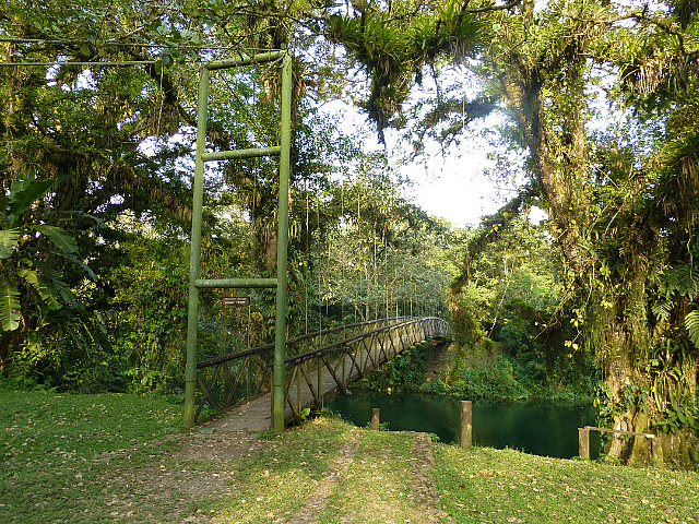 Puente Colgante - Entry to park